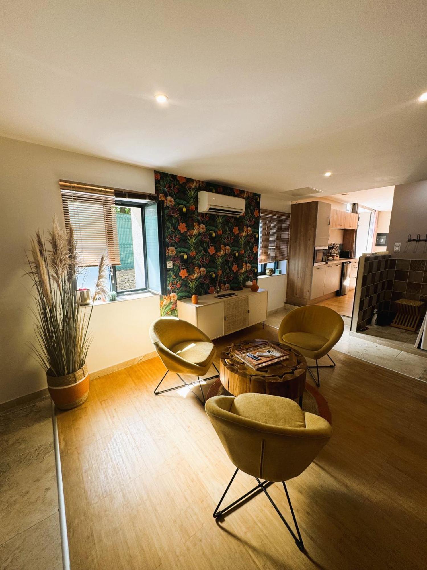 Le Dix - Classic Room - Vallabrix Proche Uzes Luaran gambar